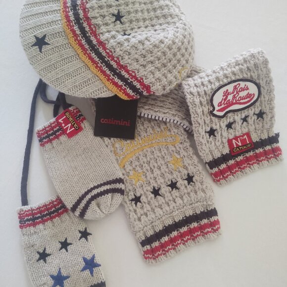 NWT  Designed in FRANCE 🇨🇵 Hat/Mittens/Scarf: Child or Pet - Picture 1 of 7
